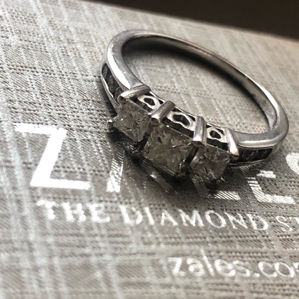 Zales 1 ct total 14k engagement ring size 7